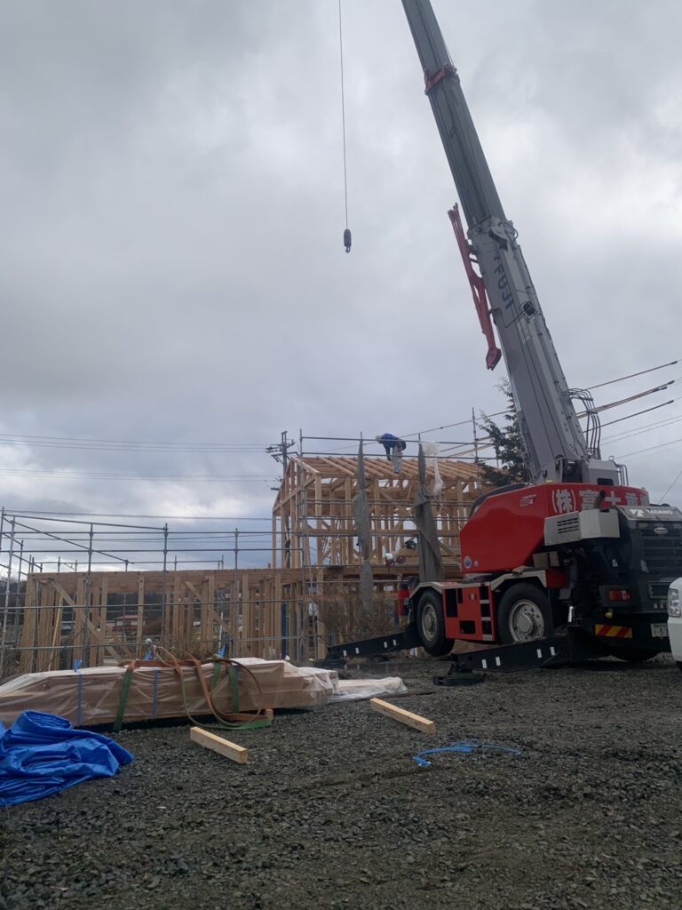 茅野市米沢にて新築建て方